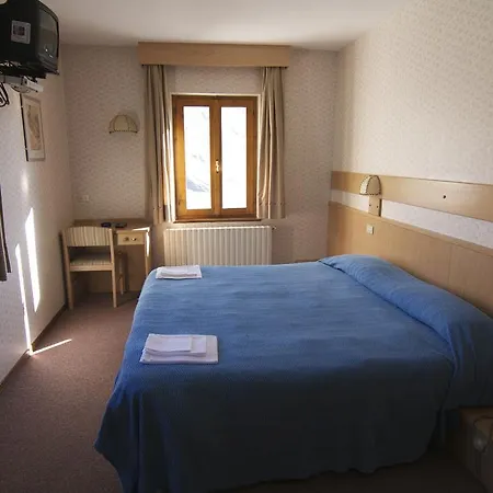 Folgore Hotel
